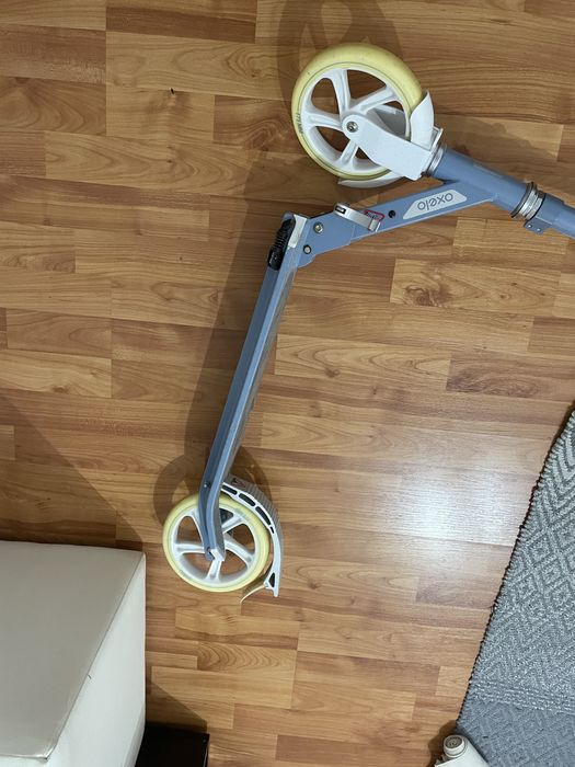 Vand Trotineta.Model mid 7