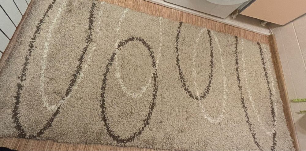 Ковер б/у в хорошем состоянии