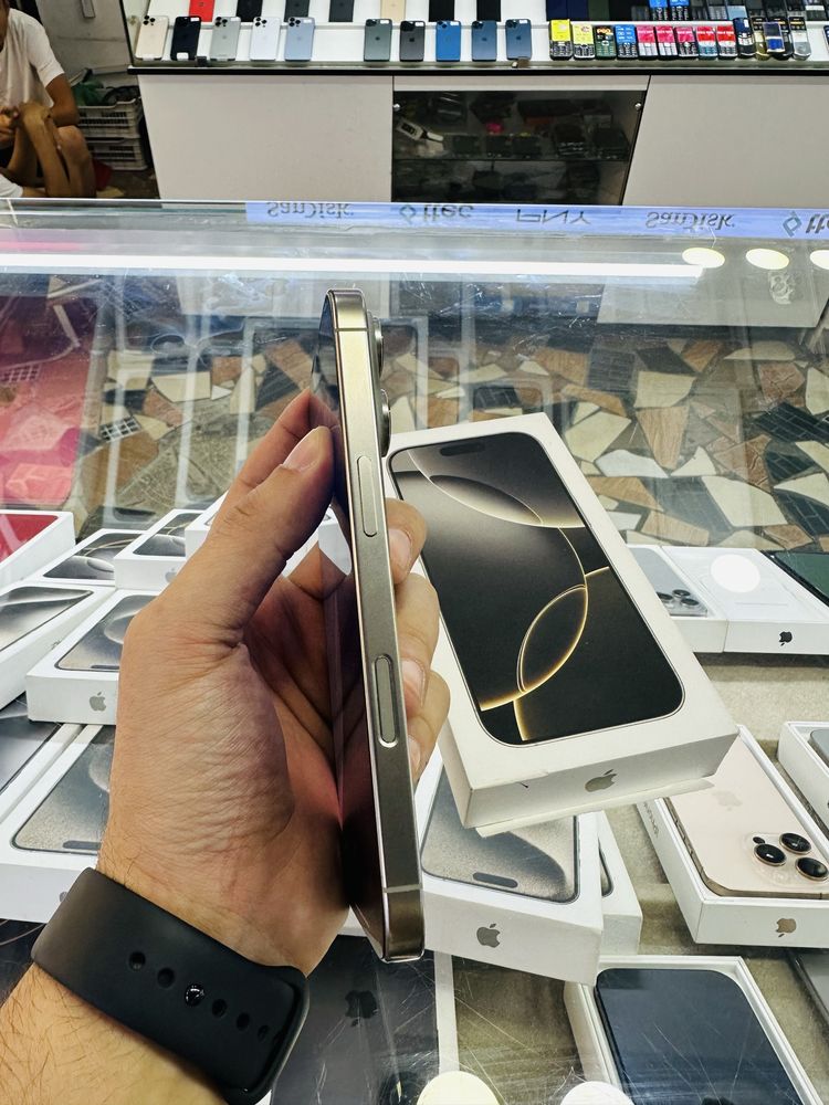 iPhone 16 Pro 256 gb natural 11 sikl
