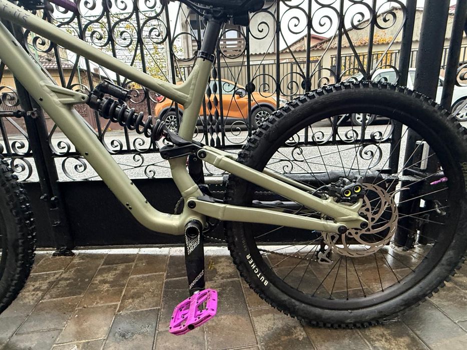 Bicicleta DH STATUS 2 170DH