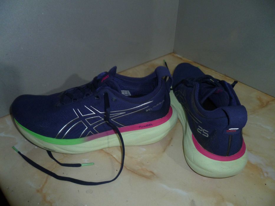 ASICS маратонки №41
