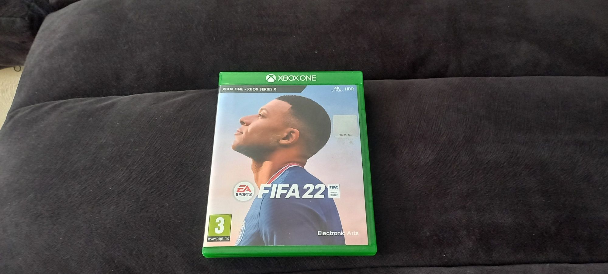 Fând FIFA 22 pentru XBOX