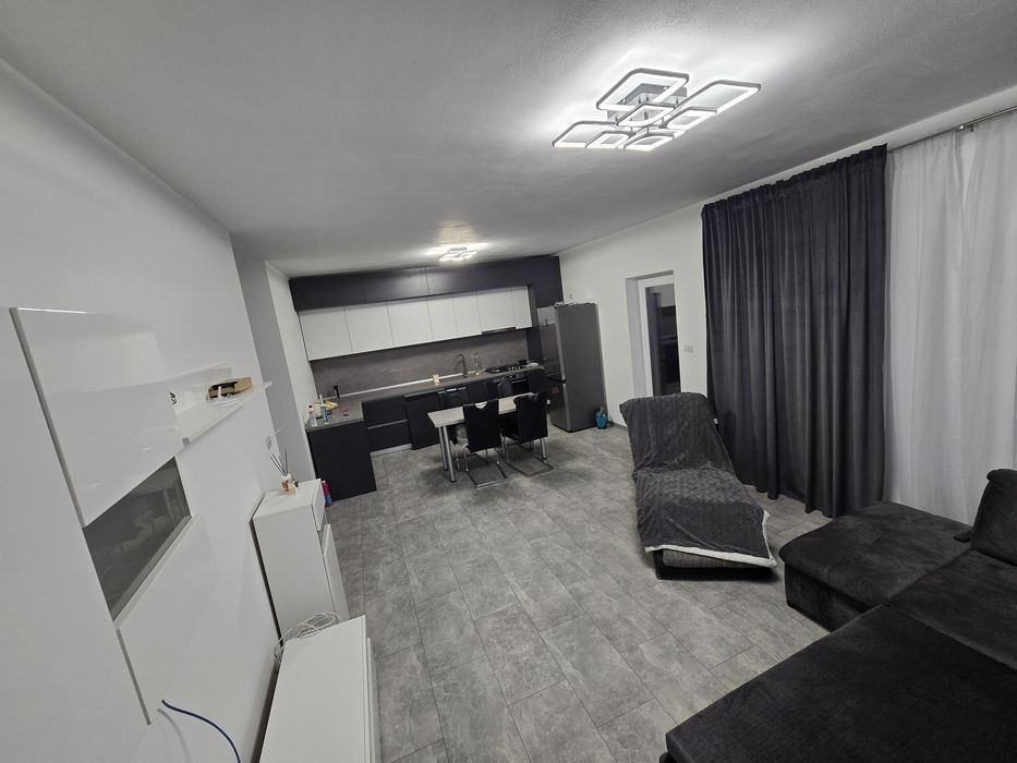 PROPRIETAR închiriez casă la Șag