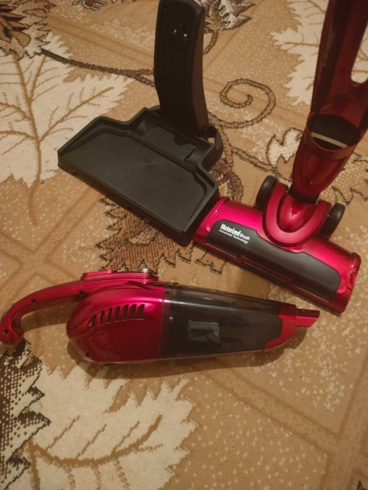 Вертикална прахосмукачка Crown CVC-233