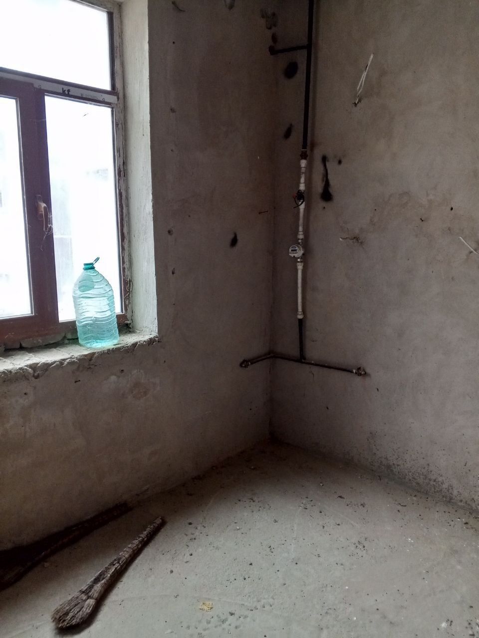 Tezda 1 xonalik sotiladi