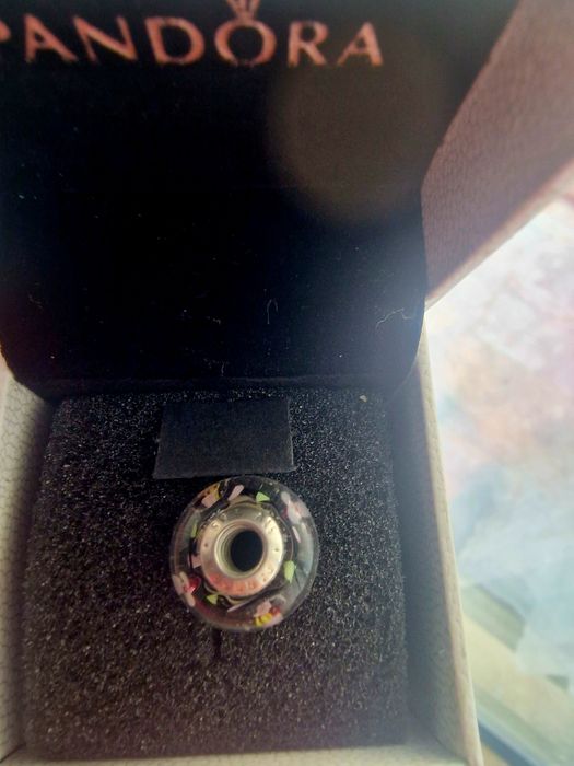 Pandora charm original cu cutie