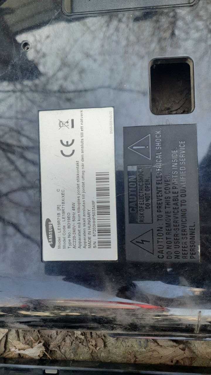 Нерабочий телевизор на запчасти Samsung LE19R71B