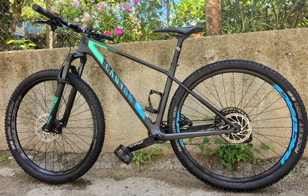 Карбонов Canyon Exceed 29 цола М размер 1x12 Sram NX, въздушна Rocksho