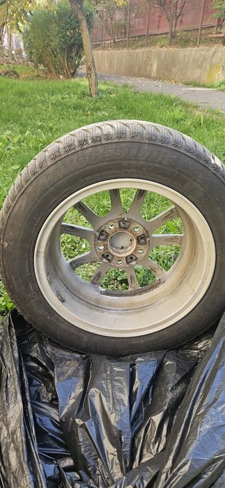 Vând jante BMW F30 r16 . Cauciucuri noi