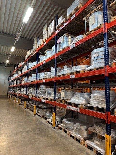 Rafturi metalice premium