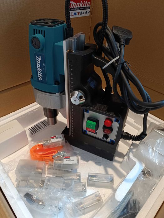 Mașina Industriala de găurit cu talpă magnetica Makita HB 350+Carote