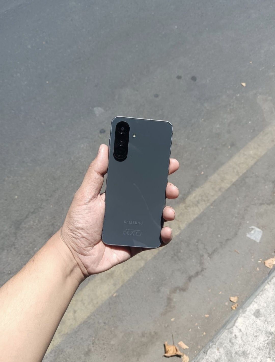 Продаётся Samsung A56 8/128gb полный комплект