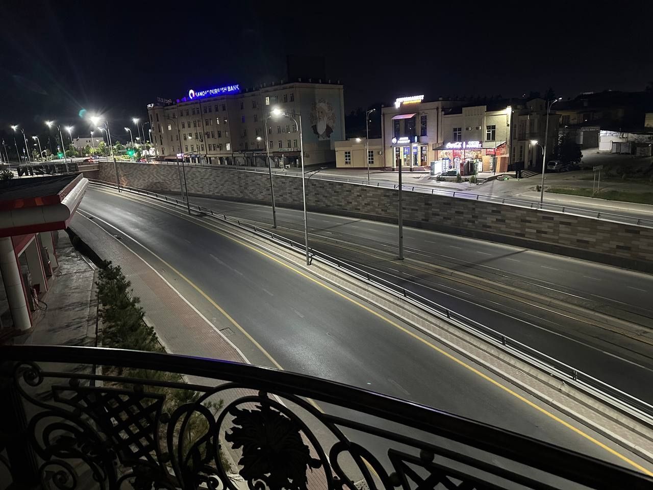 Срочно сдаётся аренда помещения 3 этаж 450 кв.м  с мансарде