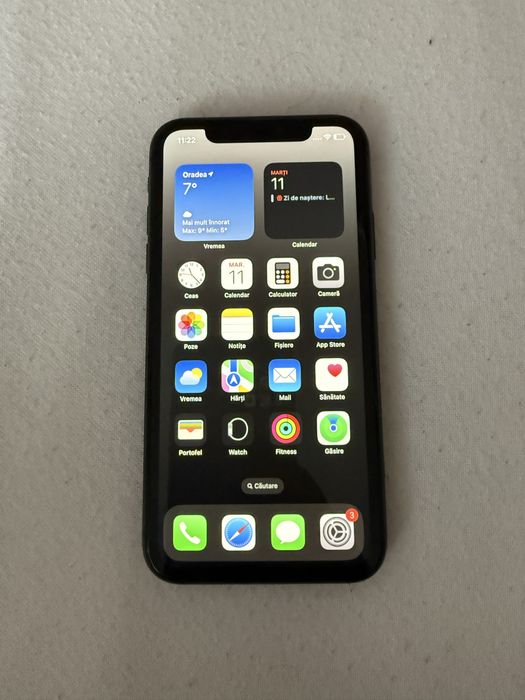 iPhone 11 Black 128GB + incarcator + casti + husă