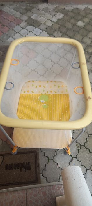 Vând țarc pentru bebe