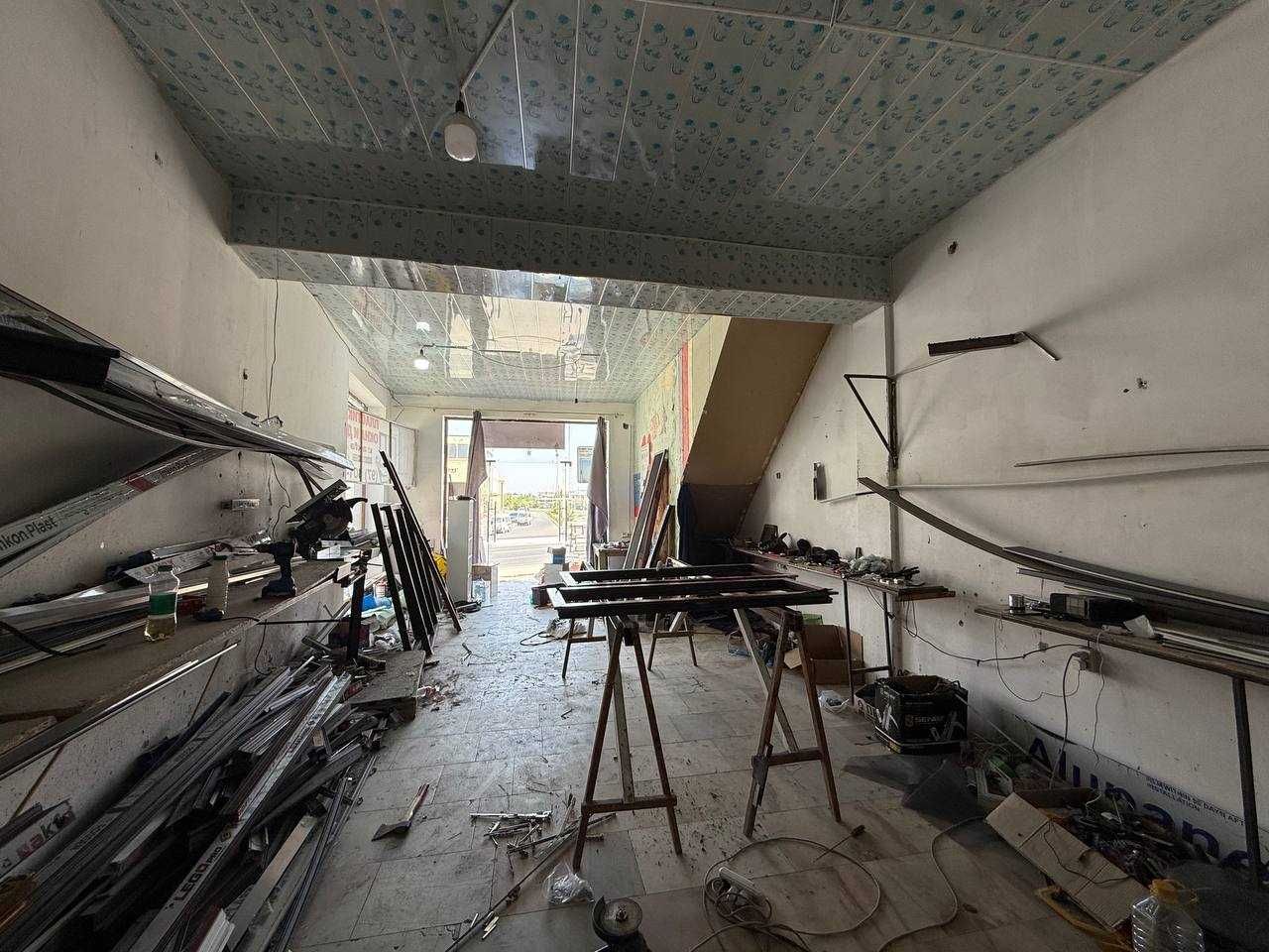 Tayyor 2 qavatli noturar do’kon sotiladi.