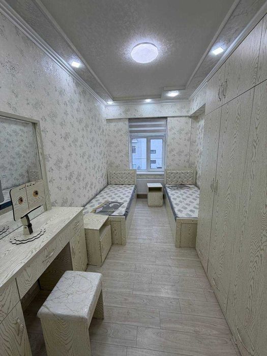 3 хоналик 2 этаж, крытый, зироат банк