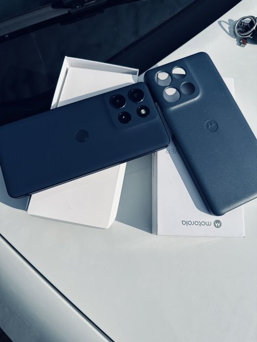 OFERTA vand Motorola ag86 5 G nou