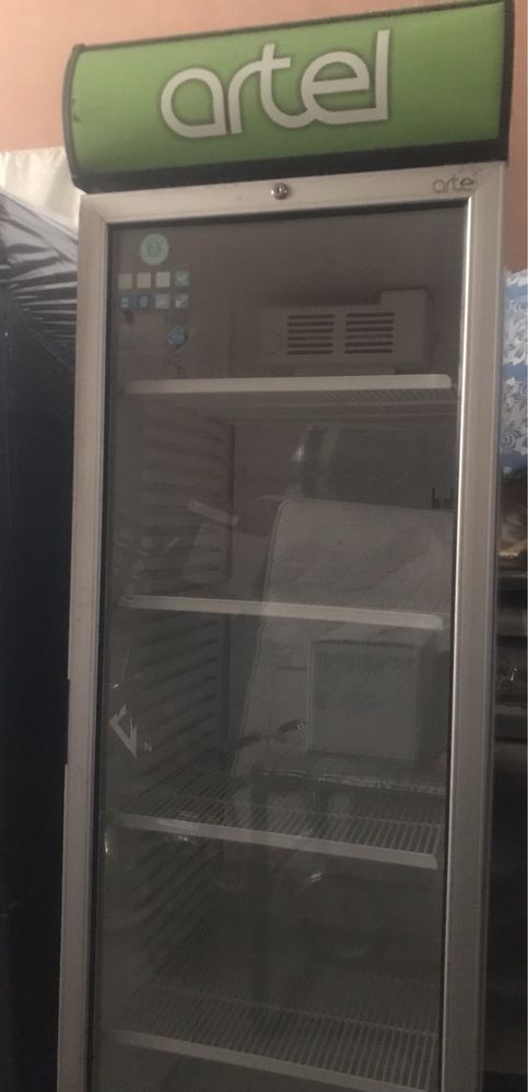 Витринный холодильник ARTEL 2х метровый