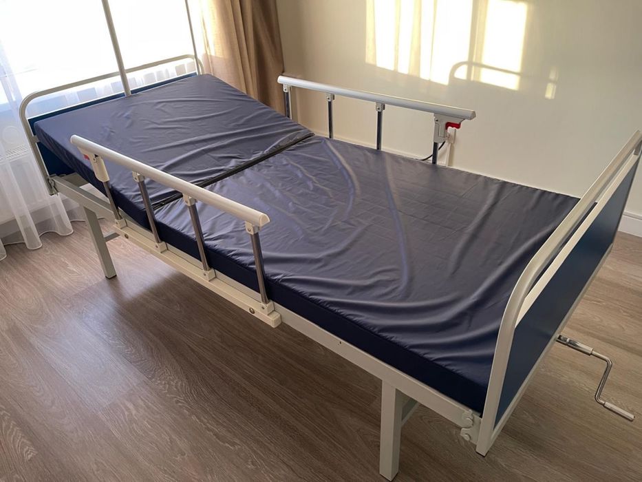 Продам кровать медицинскую