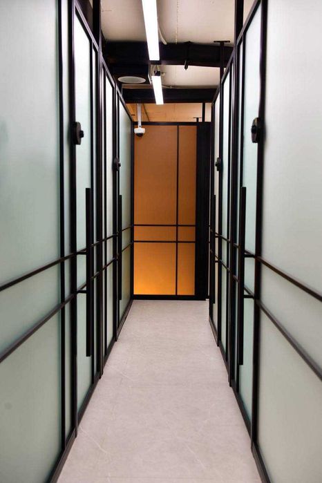 Продается Нежилое помещение готовый Салон 63+48м2 с арендатором