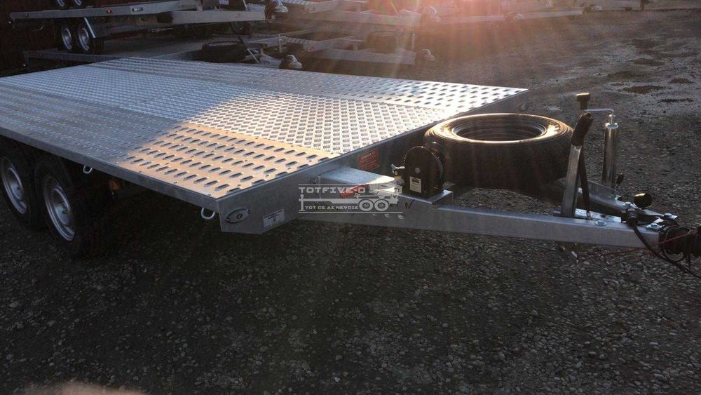 Oferta!!!Remorci si platforme auto noi, preturi de importator!!!