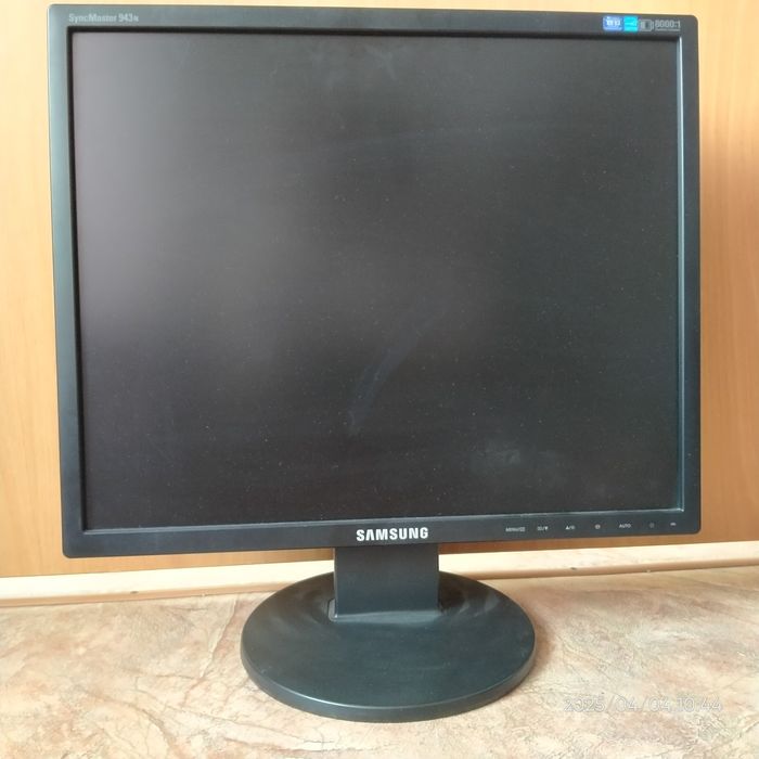 Монитор 19'' LCD