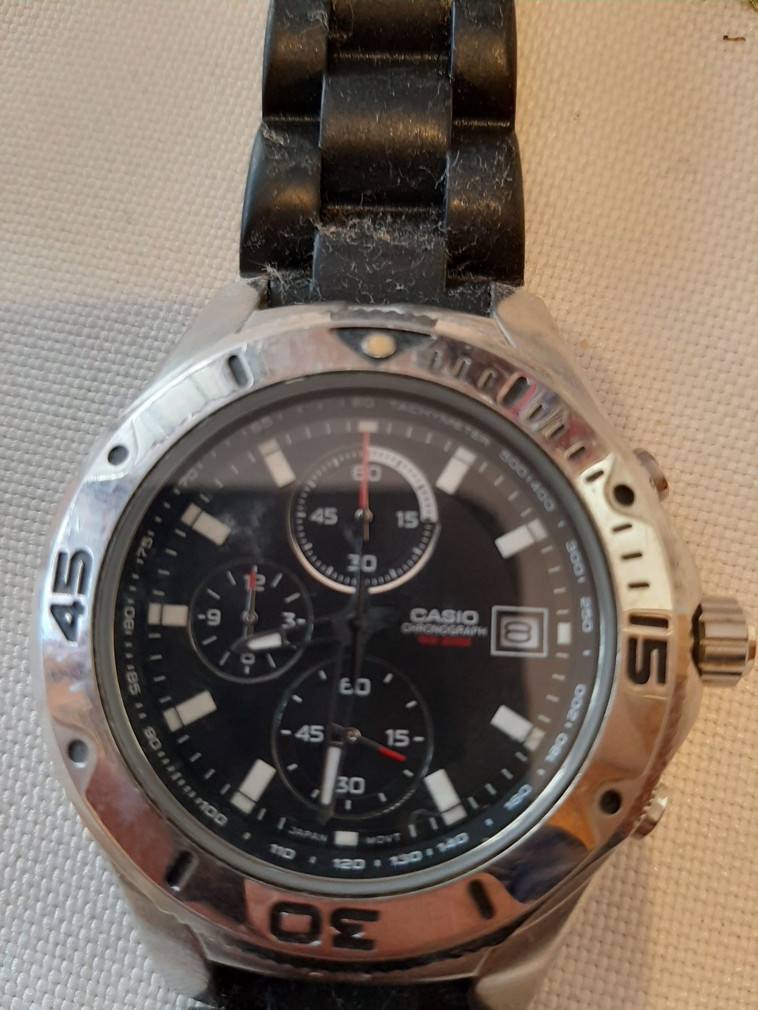 Часовник Casio..