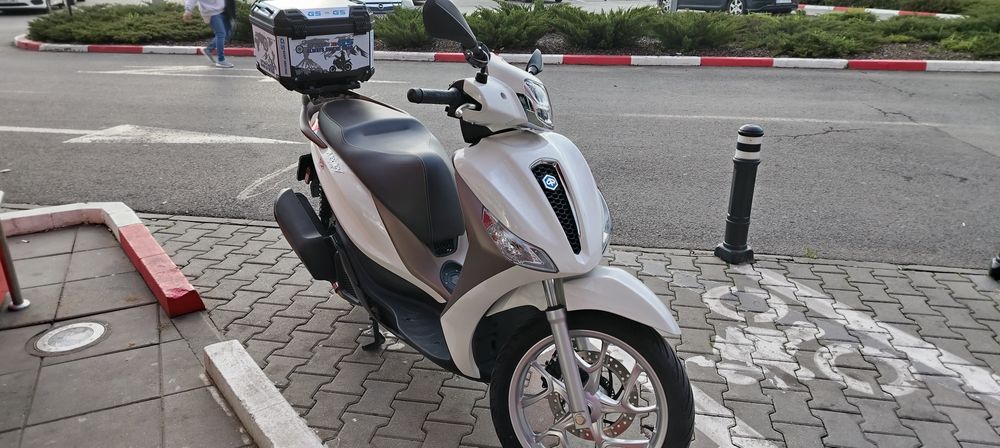 Scuter Piaggio Medley 155cmc