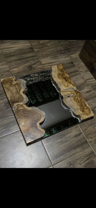 Огледало от масивно дърво