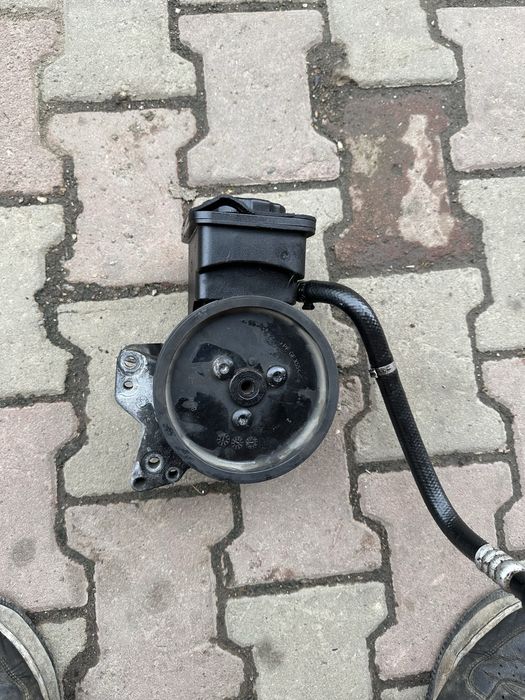 Pompa servo servodirectie BMW Seria 3 E46 320d 2.0 330d 3.0 150cp