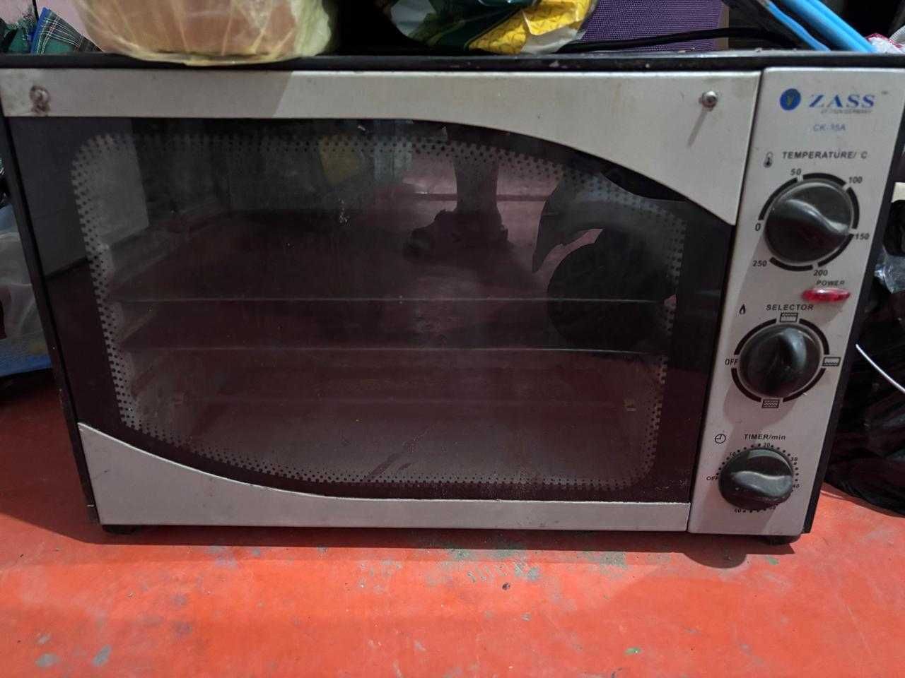 продам духовку бу