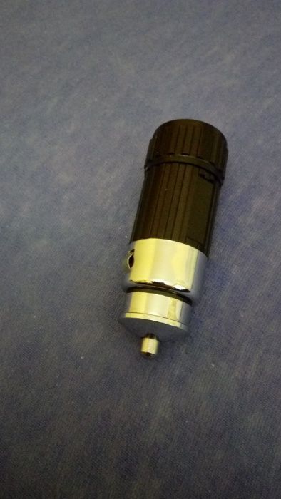 Алуминиево фенерче с вградена батерия