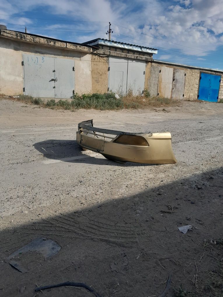 Продаётся бампер передний