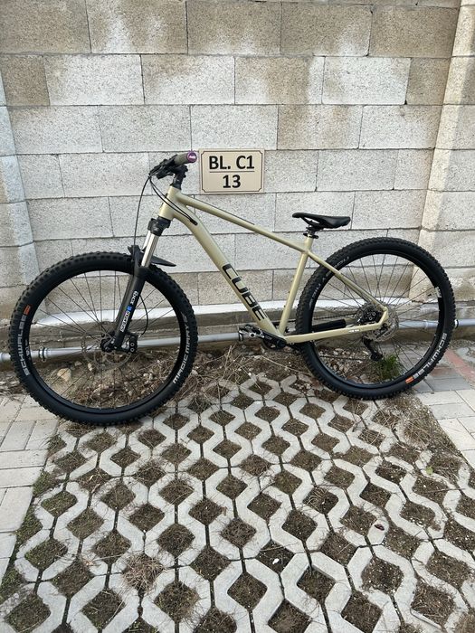 Bicicleta mtb Cube aim ex desert black 2022 hardtail 29”