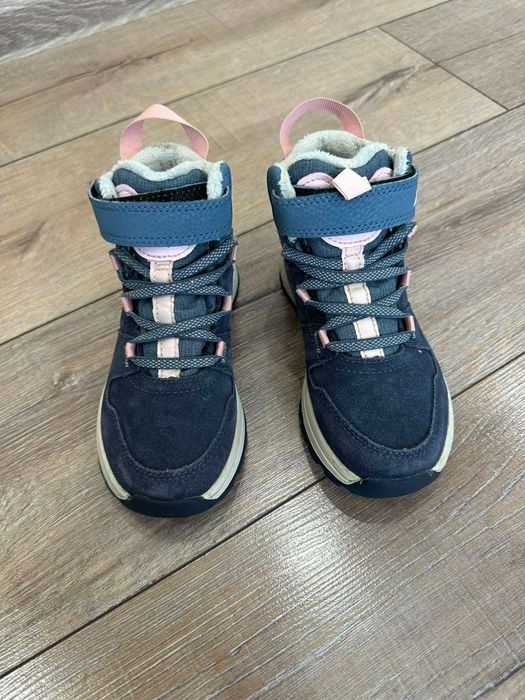 Обувки за зимата - топли и непромокаеми