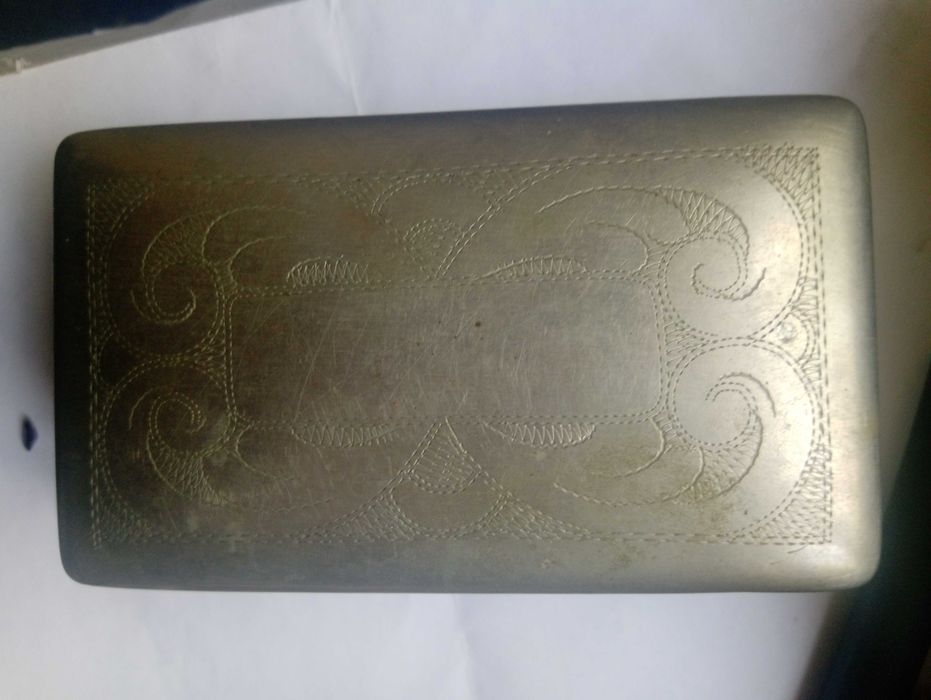 Продавам стари антикварни предметы