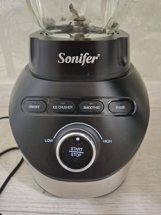 Блендер Sonifer 1000wt