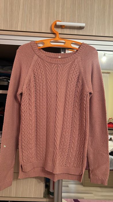 Pulovere groase de iarna Zara, Stradivarius, H&M