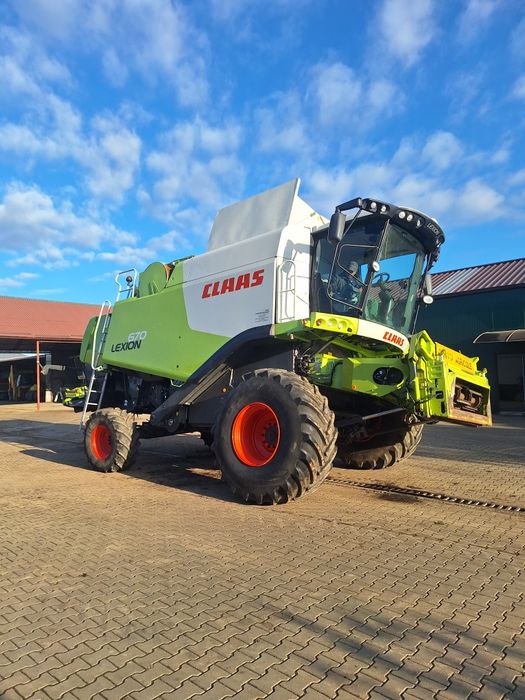 Claas lexion 670 Montana 4x4 c 6.60m