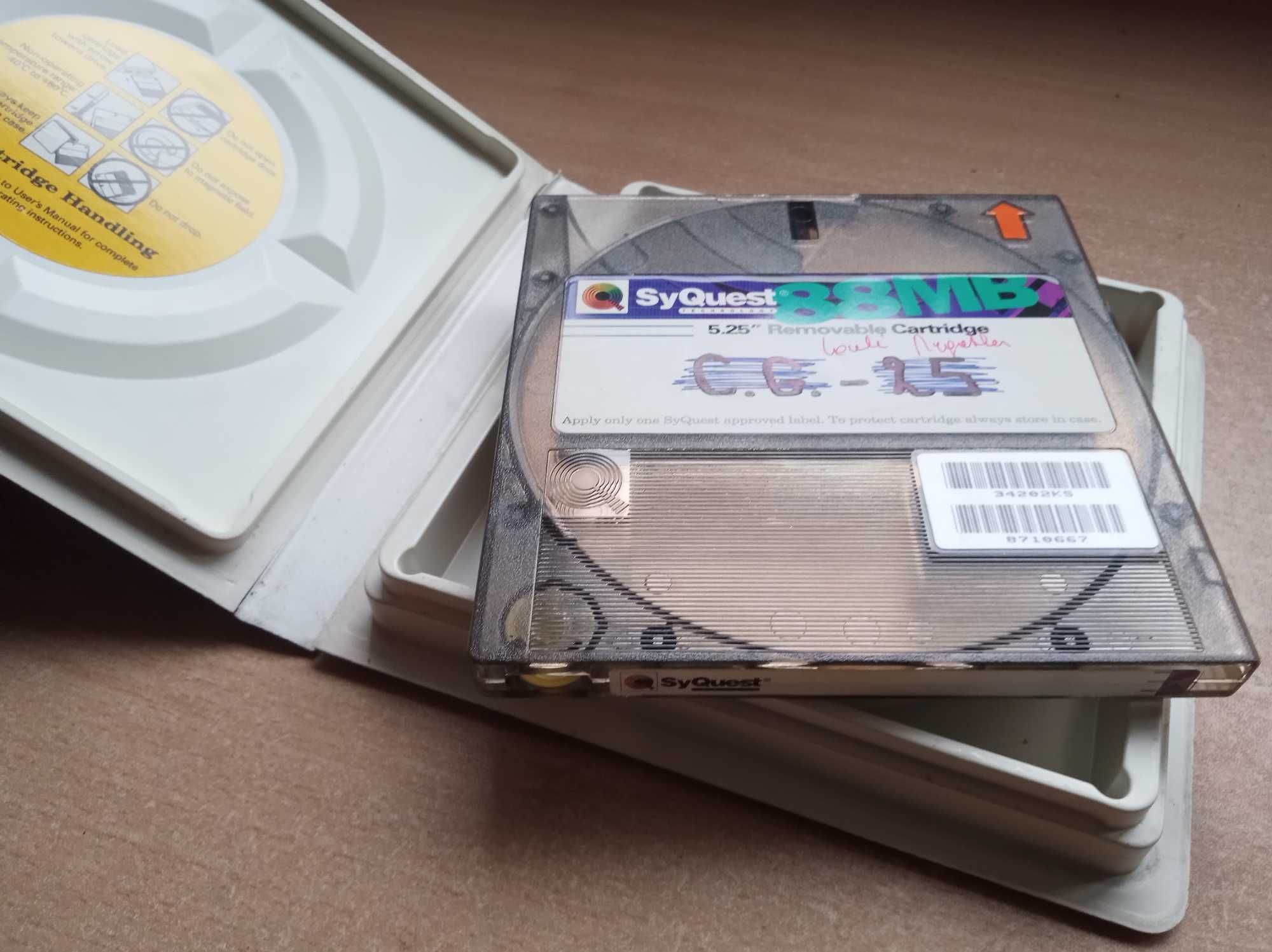 88 MB Removable cartridge сменяеми твърд диск SyQuest. 1991
