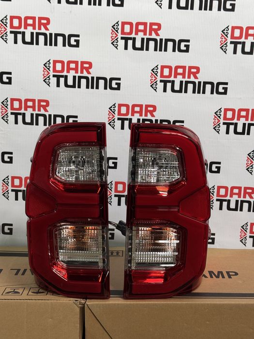 Задний фонарь Hilux