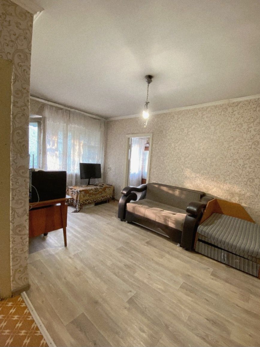 2 к. Город. Продаю двухкомнатную квартиру на улице Полетаева, дом 9
