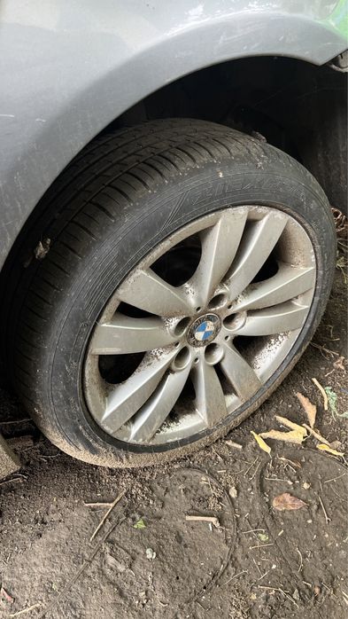 Jante cu cauciucuri BMW 225-45-17 cauciucurile impecabile dezmembrari