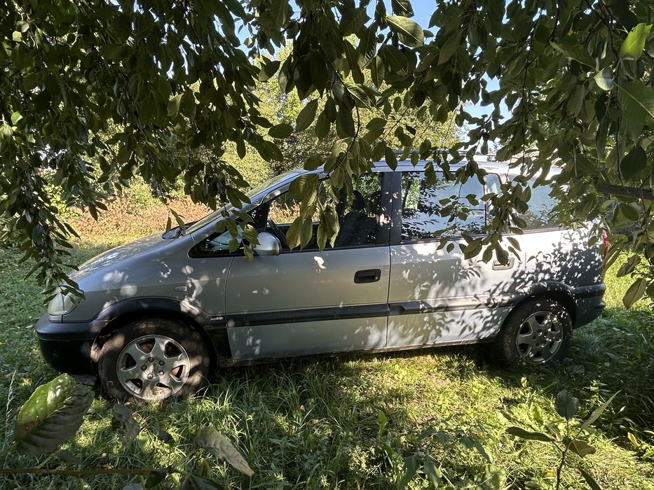 Opel zafira pentru dezmembrari