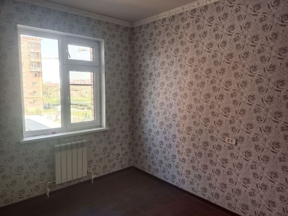 Продам квартиру Сергели 7а 3/3/7 65000&