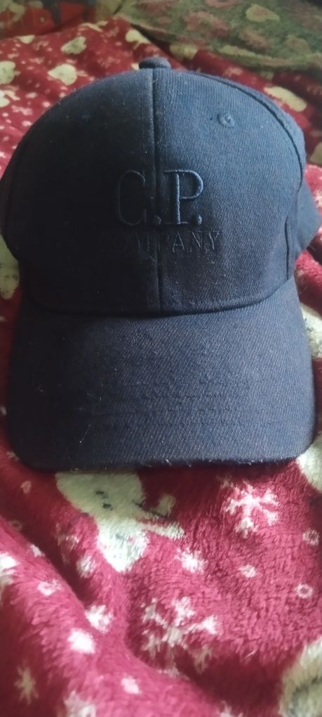 Продам кепарь C.P. company