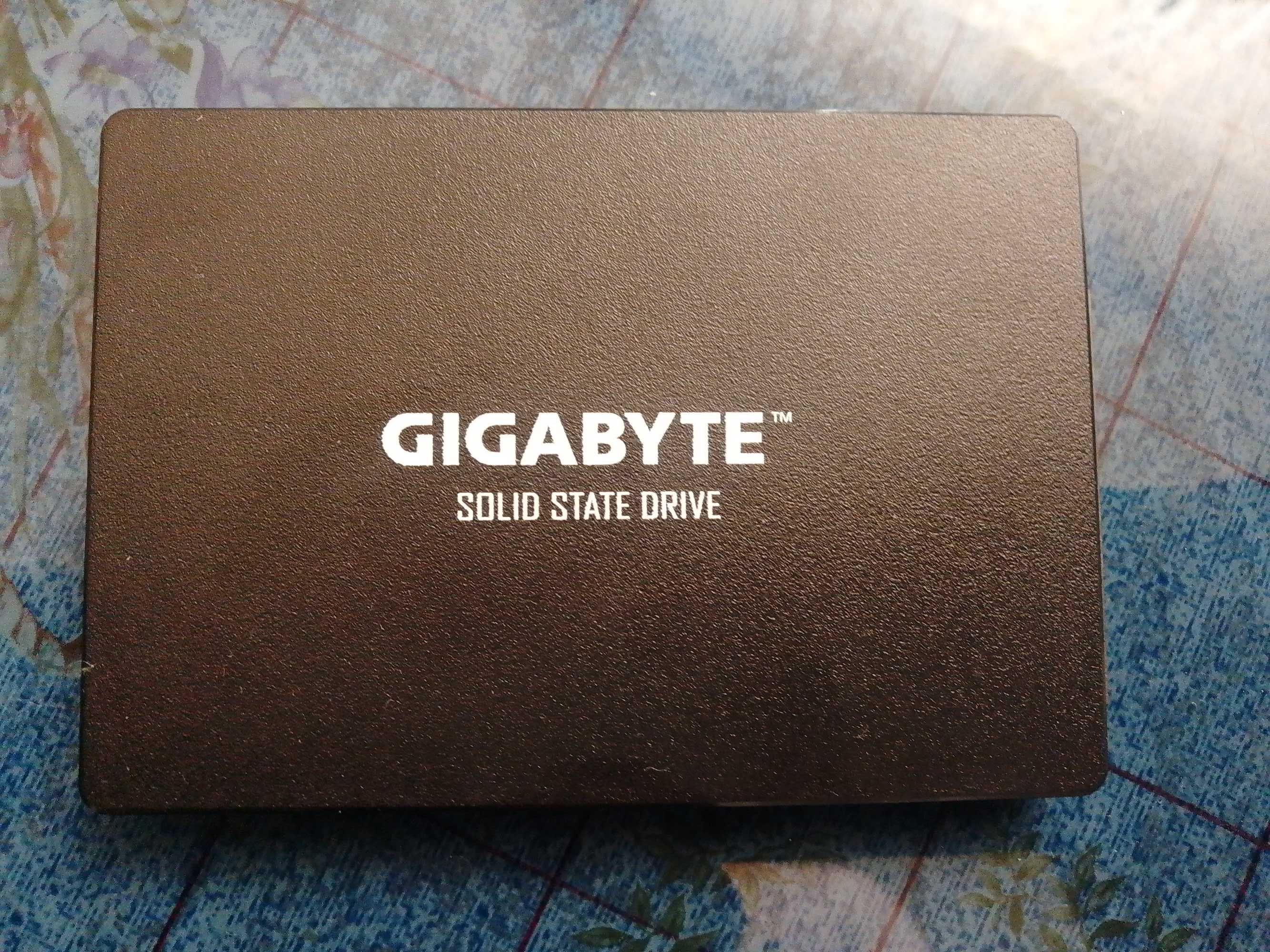 Продам SSD 120 Gb и ОЗУ для ПК 4Gb DDR4 Б/У в отл. состоянии 2000тнг