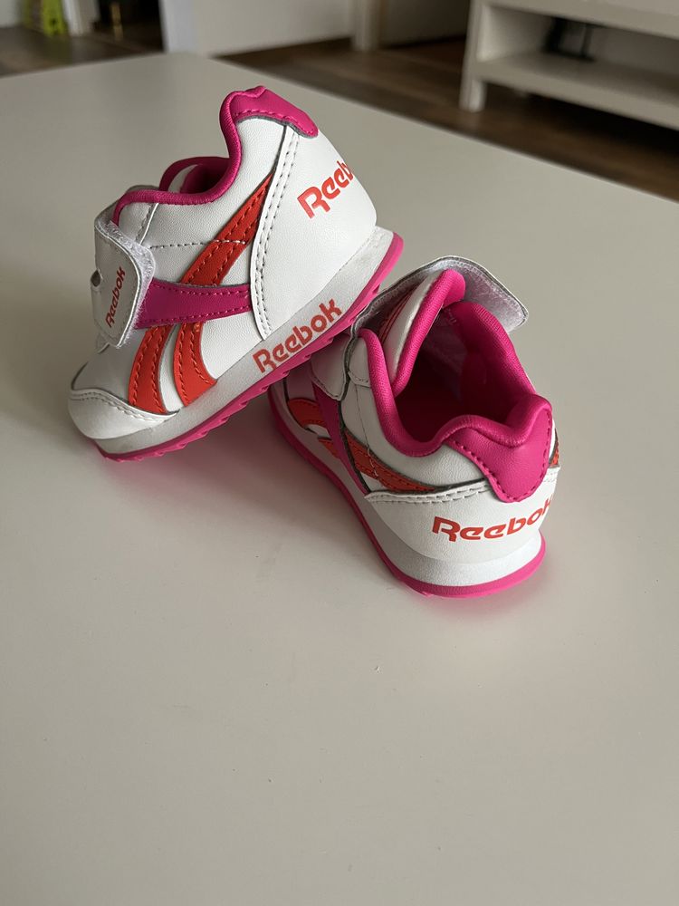 Adidasi Reebook fetite roz cu alb marimea 19,5