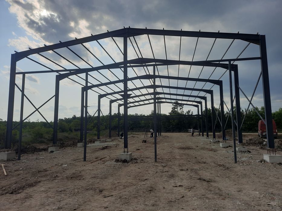 Vand hale metalice asiguram si montaj lucrăm fără avans